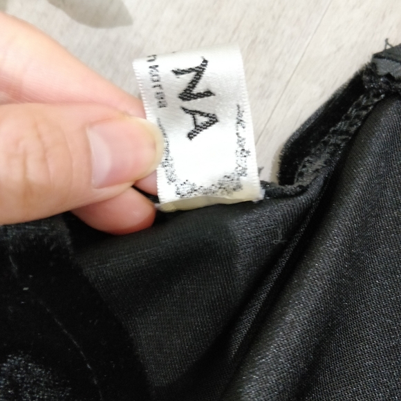 Velvety frills long sleeve mini dress - Picture 11 of 11